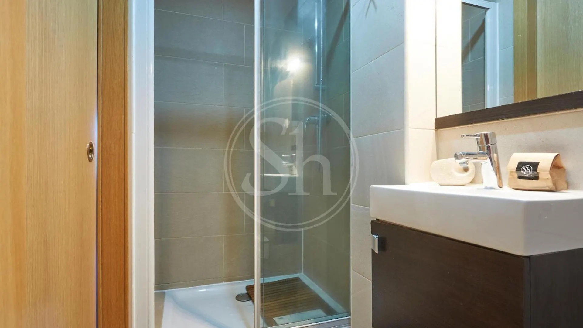 Moderno Estudio En Eixample 바르셀로나