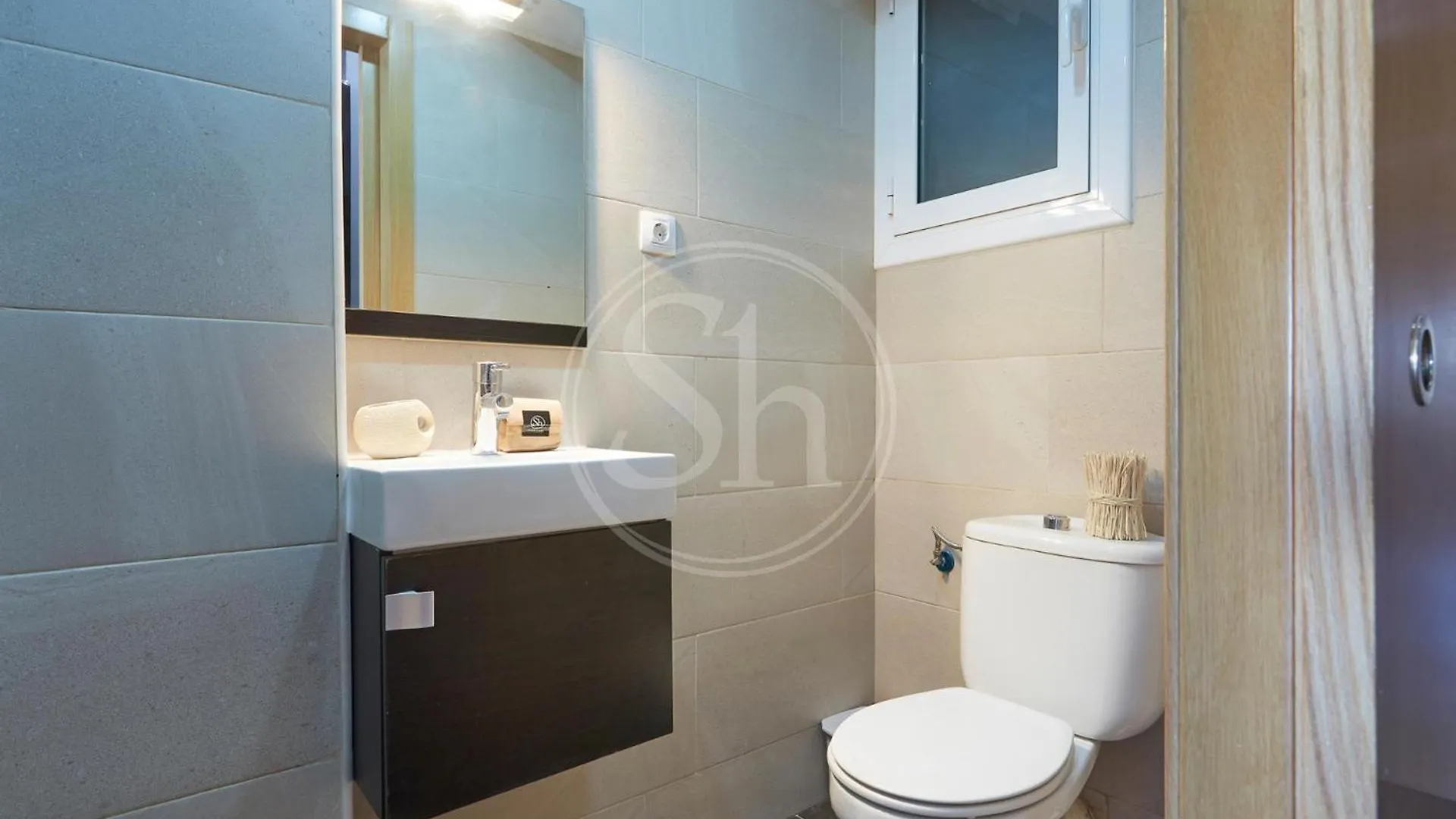 Moderno Estudio En Eixample Barcelona 0*,